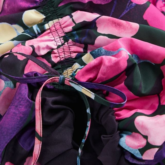 H&M Gathered Puff-sleeved Blouse Blouse Colorful Floral Print Sz M. NWOT - Picture 10 of 14